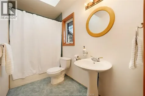 11363 Amalfi Windsor ON N8P 1J8
