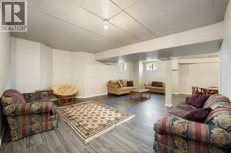 11363 Amalfi Windsor ON N8P 1J8