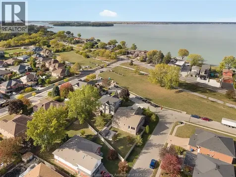 11363 Amalfi Windsor ON N8P 1J8