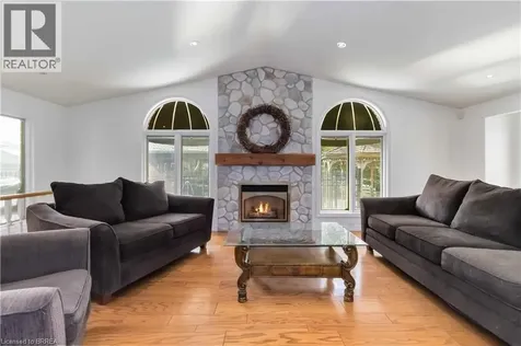 232 Paris Road Brantford ON N3R 1J4