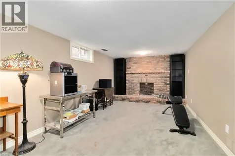 232 Paris Road Brantford ON N3R 1J4
