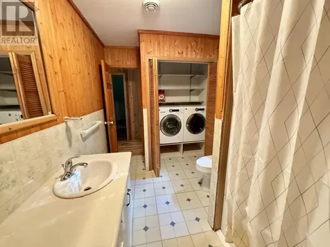 325 Howey Street Red Lake ON P0V 2M0