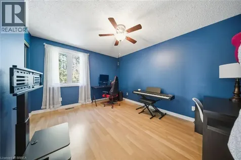 25 Hammond Road Brantford ON N3T 5L4