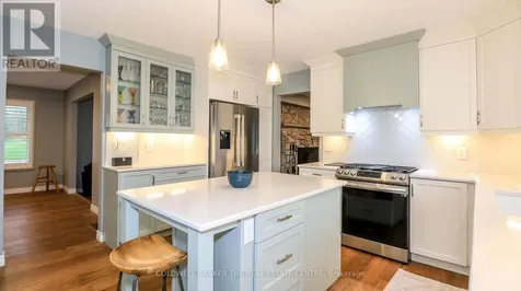 33 Elvyn Crescent Oro-medonte ON L0L 2E0