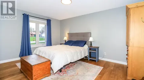 33 Elvyn Crescent Oro-medonte ON L0L 2E0