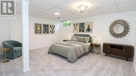 33 Elvyn Crescent Oro-medonte ON L0L 2E0