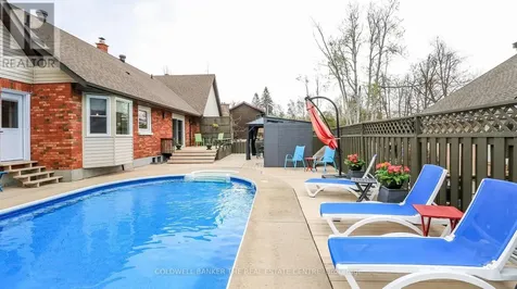 33 Elvyn Crescent Oro-medonte ON L0L 2E0