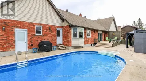 33 Elvyn Crescent Oro-medonte ON L0L 2E0
