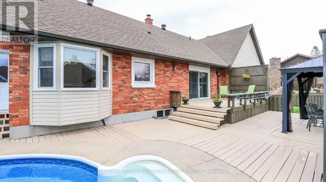 33 Elvyn Crescent Oro-medonte ON L0L 2E0
