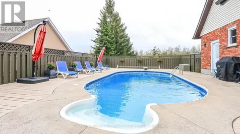 33 Elvyn Crescent Oro-medonte ON L0L 2E0
