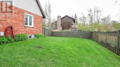 33 Elvyn Crescent Oro-medonte ON L0L 2E0