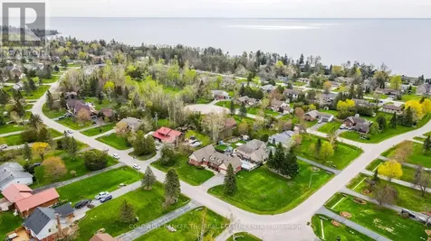 33 Elvyn Crescent Oro-medonte ON L0L 2E0