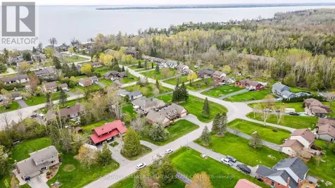 33 Elvyn Crescent Oro-medonte ON L0L 2E0