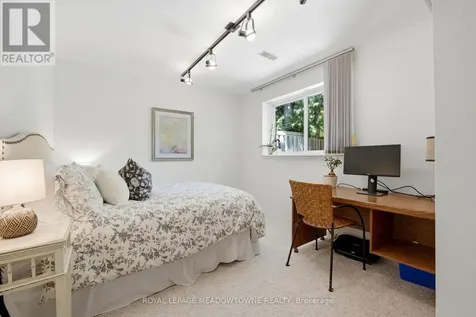 79 Mary Street Halton Hills (georgetown) ON L7G 4V9