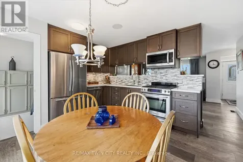 8 Delrex Boulevard Halton Hills (georgetown) ON L7G 3X6