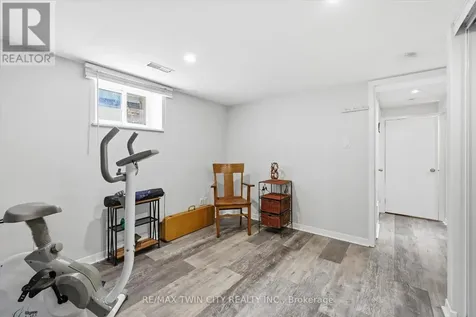 8 Delrex Boulevard Halton Hills (georgetown) ON L7G 3X6