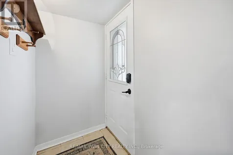 8 Delrex Boulevard Halton Hills (georgetown) ON L7G 3X6