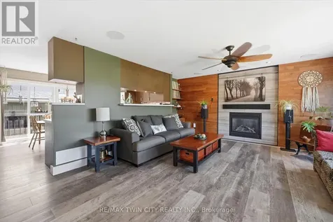 8 Delrex Boulevard Halton Hills (georgetown) ON L7G 3X6