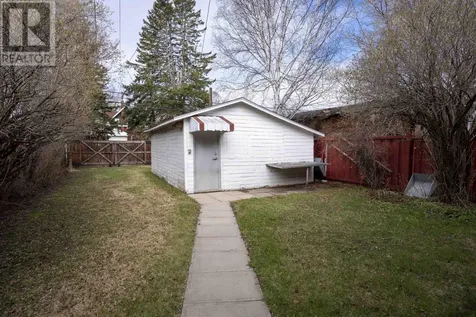 309 Harold St N Thunder Bay ON P7C 4C7