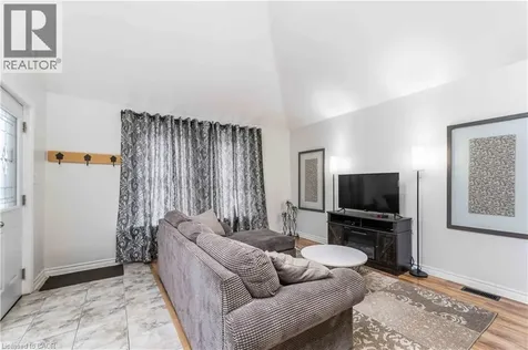 74 Province Street North Hamilton ON L8H 4H6