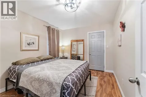 74 Province Street North Hamilton ON L8H 4H6
