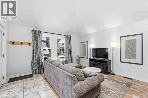 74 Province Street North Hamilton ON L8H 4H6