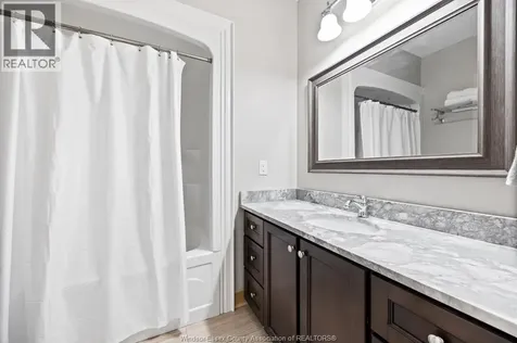 3 Dimenna Drive Kingsville ON N9Y 4C7