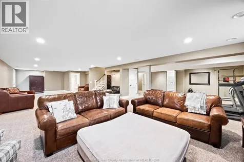 3 Dimenna Drive Kingsville ON N9Y 4C7