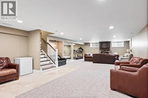 3 Dimenna Drive Kingsville ON N9Y 4C7