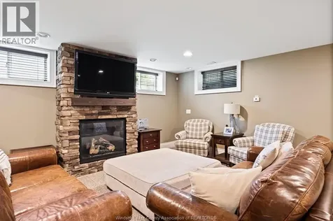3 Dimenna Drive Kingsville ON N9Y 4C7