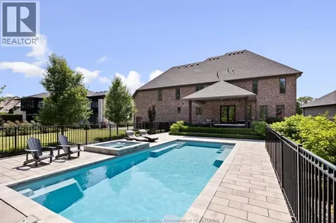 3 Dimenna Drive Kingsville ON N9Y 4C7