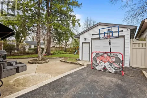 13 Forest Road Brantford ON N3S 6V9