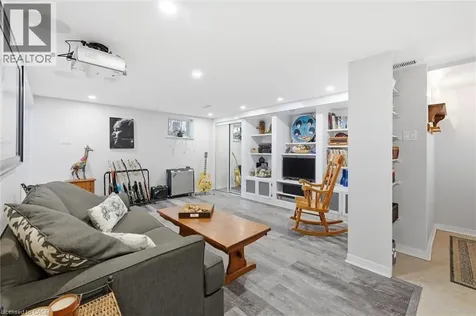 8 Delrex Boulevard Georgetown ON L7G 3X6