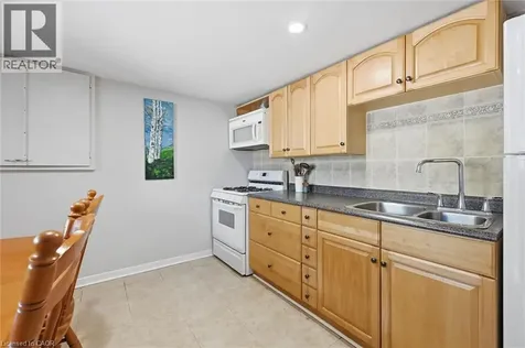 8 Delrex Boulevard Georgetown ON L7G 3X6