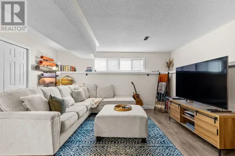 197 Westmount Drive South Orillia ON L3V 6E5