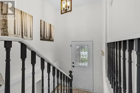 197 Westmount Drive South Orillia ON L3V 6E5