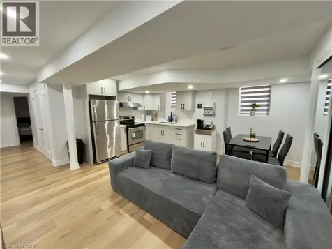 8849 Dogwood Crescent Niagara Falls ON L2H 2Y6