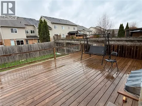 1126 Copper Leaf Crescent Kitchener ON N2E 3W4