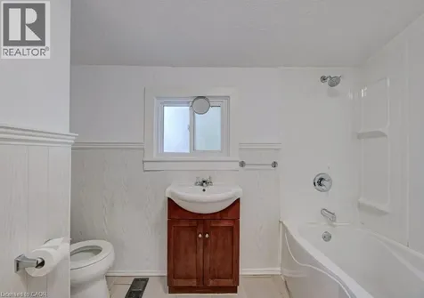 59 Fourth Avenue Cambridge ON N1S 2E2