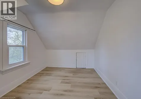 59 Fourth Avenue Cambridge ON N1S 2E2