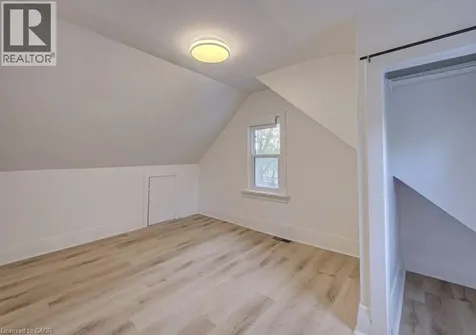 59 Fourth Avenue Cambridge ON N1S 2E2