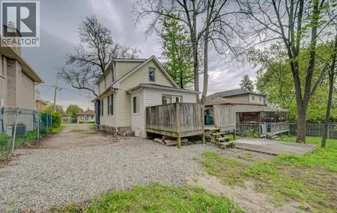 59 Fourth Avenue Cambridge ON N1S 2E2