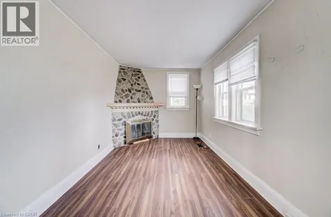 59 Fourth Avenue Cambridge ON N1S 2E2