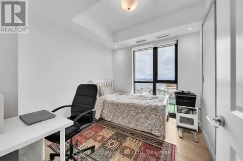 120 Eagle Rock Way Vaughan ON L6A 5C2