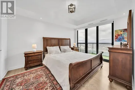 120 Eagle Rock Way Vaughan ON L6A 5C2