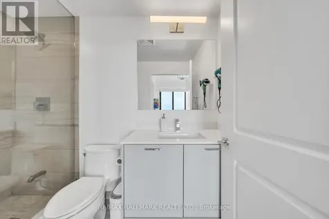 120 Eagle Rock Way Vaughan ON L6A 5C2