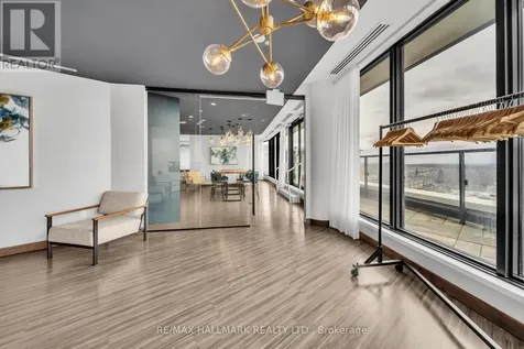 120 Eagle Rock Way Vaughan ON L6A 5C2