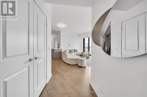 120 Eagle Rock Way Vaughan ON L6A 5C2