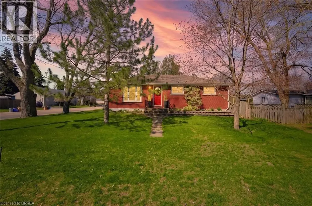 36 Hamilton Avenue Brantford ON N3S 6Z9