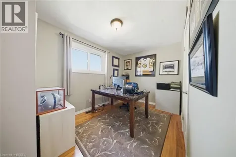 36 Hamilton Avenue Brantford ON N3S 6Z9